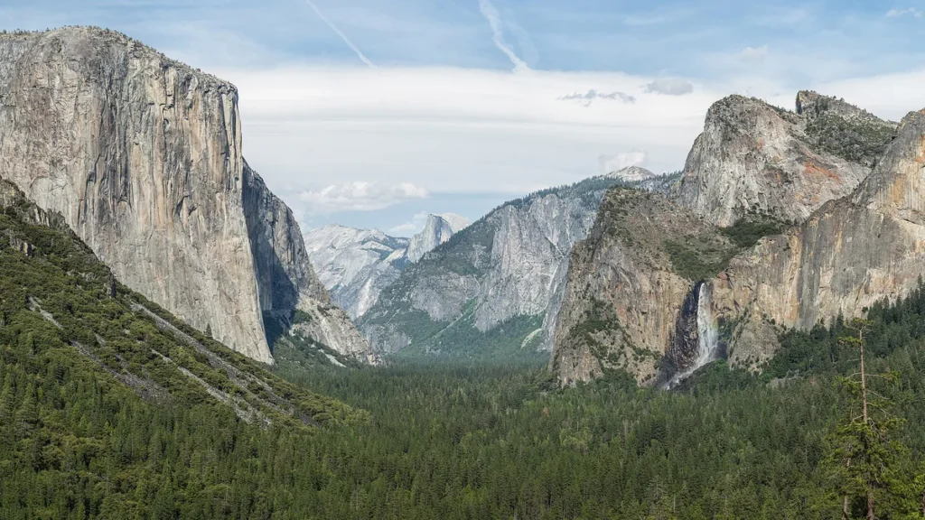 El Capitan, Half Dome and Bridalveil Fall from Tunnel View in Yosemite Valley