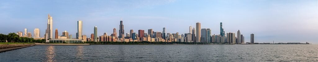 Chicago skyline and Lake Michigan waterfront