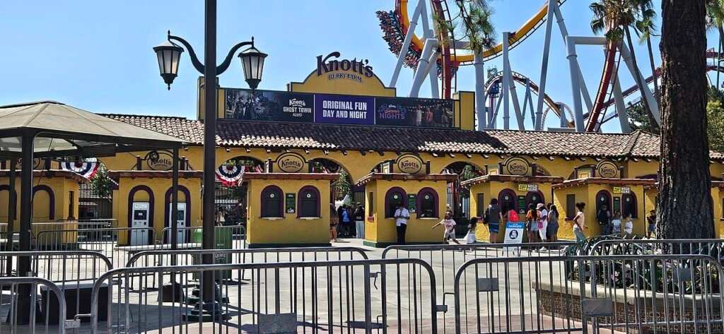 Knott’s Berry Farm — Los Angeles Halloween event location